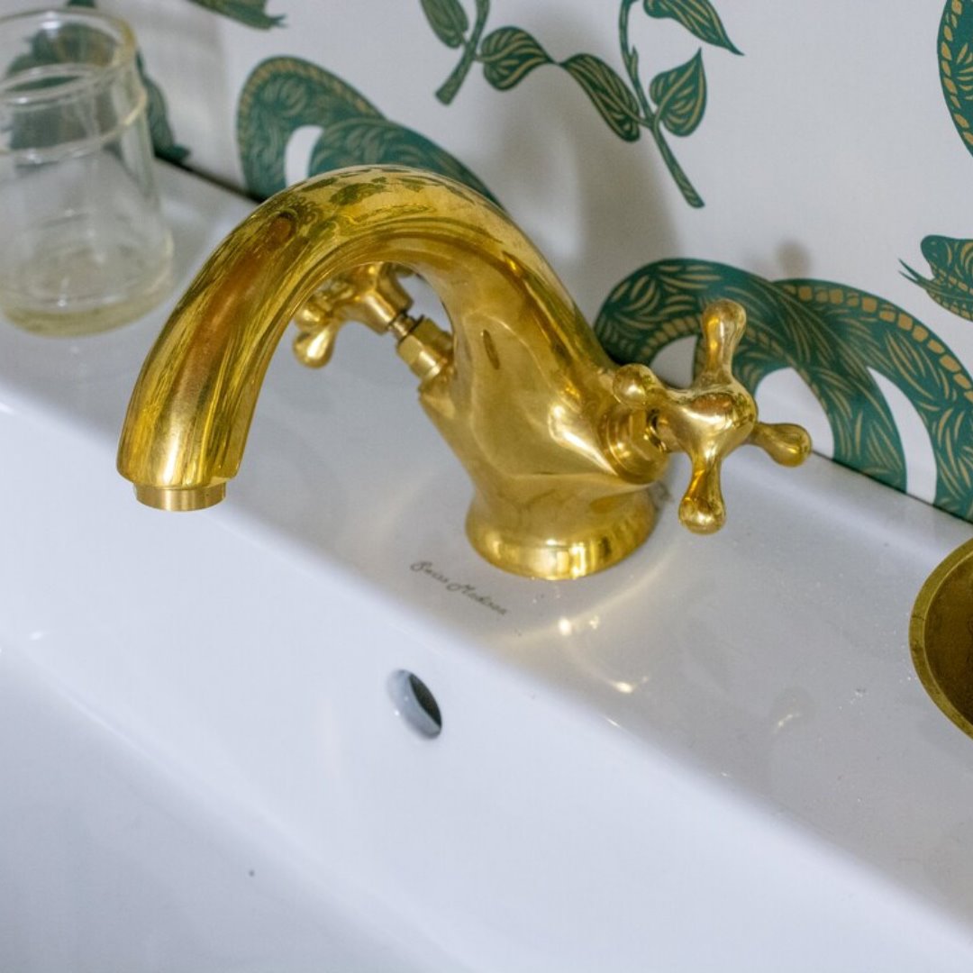 Brass Single Hole Bathroom Vanity Faucet